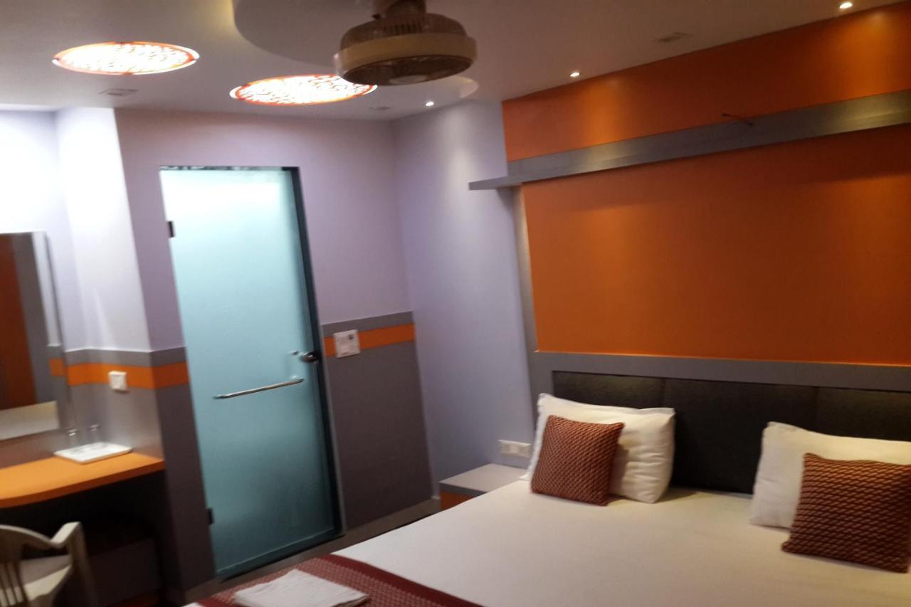 Oyo 86669 Arnav Residency Hotel New Delhi Eksteriør billede
