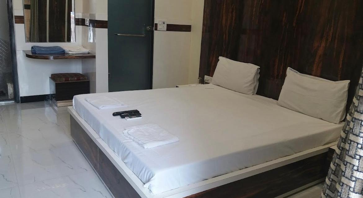 Oyo 86669 Arnav Residency Hotel New Delhi Eksteriør billede